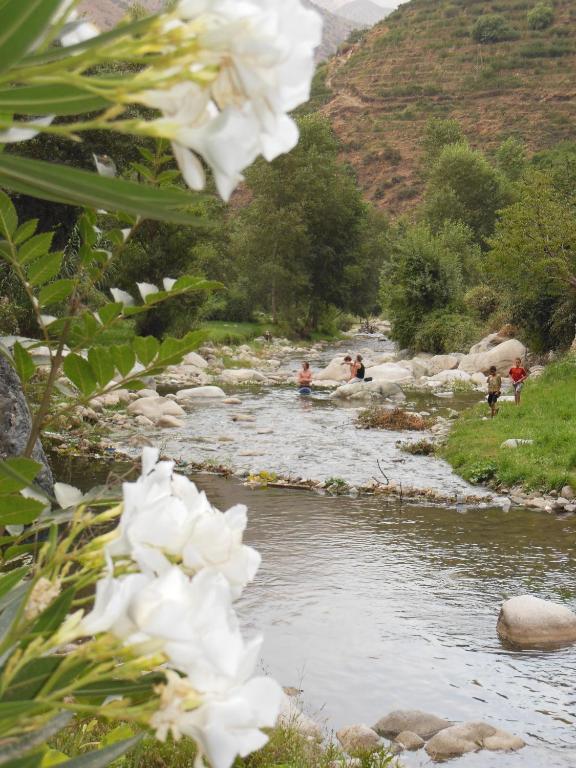 Au Bord De L'Eau Ξενοδοχείο Setti Fatma Εξωτερικό φωτογραφία
